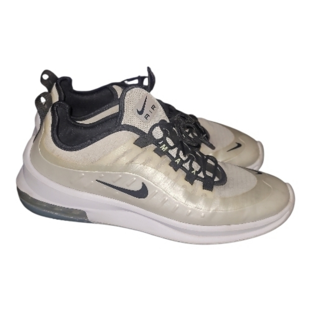 Nike Air Max Axis Men’s Sneakers Black White Size 11 athletic shoes casual